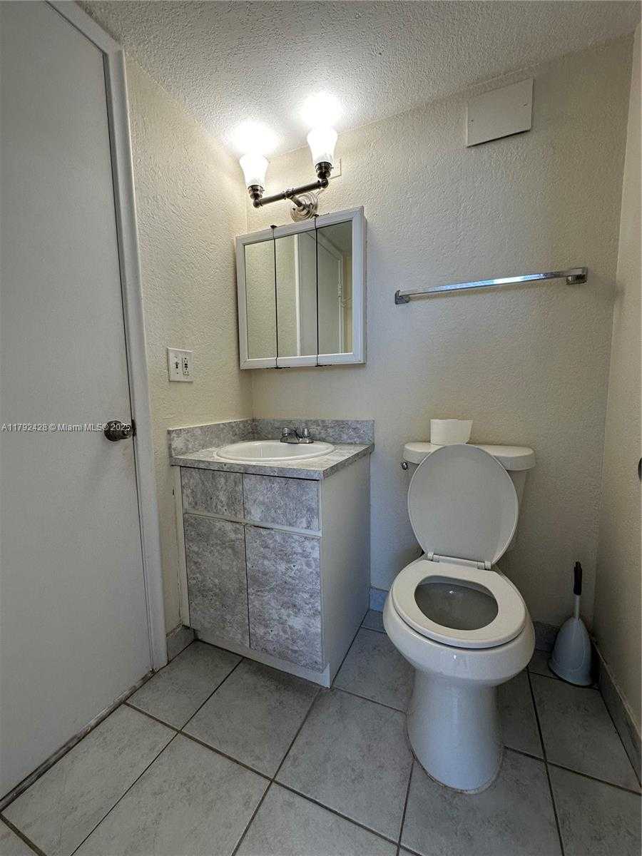 Small Image of 1750 JAMES AVE #10A, Miami Beach Number 17