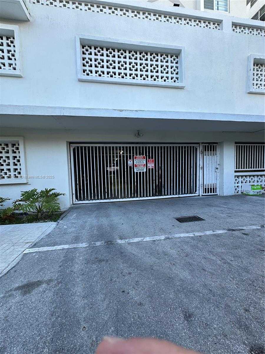 Small Image of 1750 JAMES AVE #10A, Miami Beach Number 9