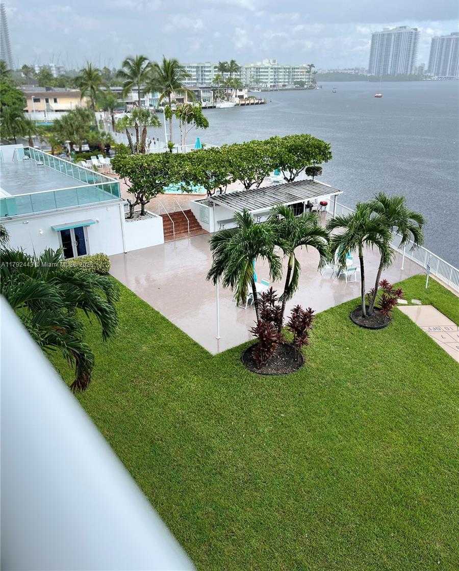 Small Image of 2841 NORTH EAST 163RD ST #407, North Miami Beach Number 2