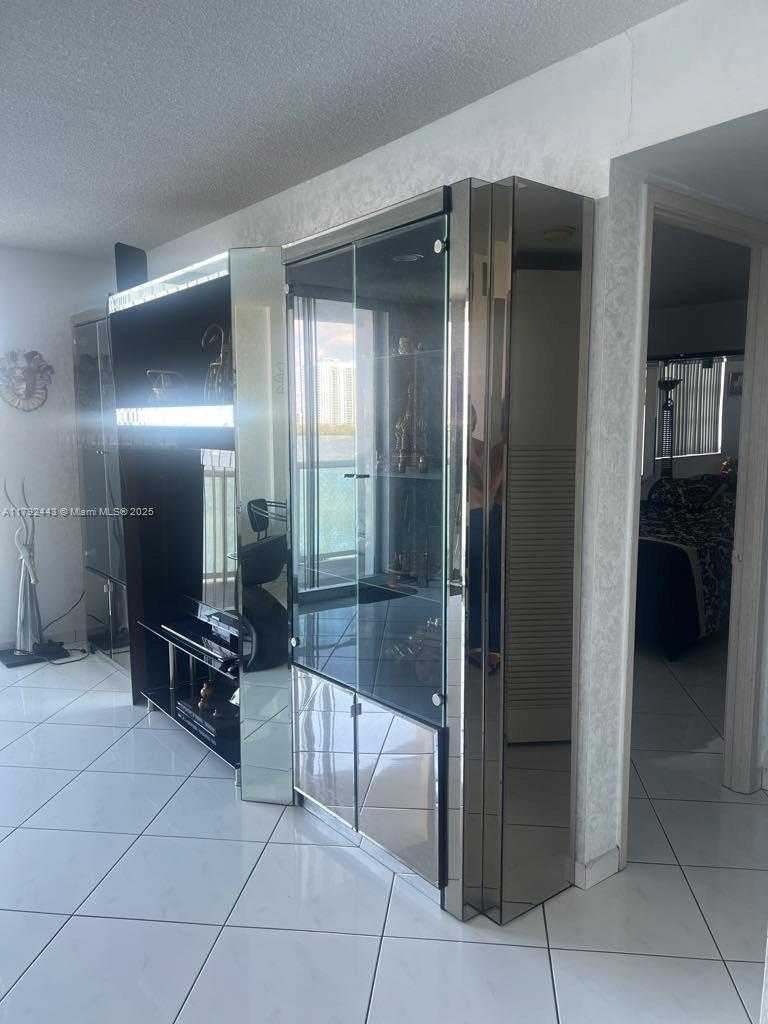 Small Image of 2841 NORTH EAST 163RD ST #407, North Miami Beach Number 5
