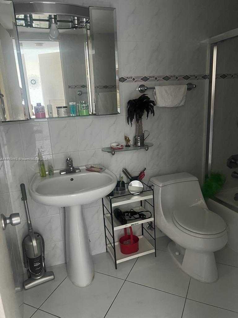 Small Image of 2841 NORTH EAST 163RD ST #407, North Miami Beach Number 9