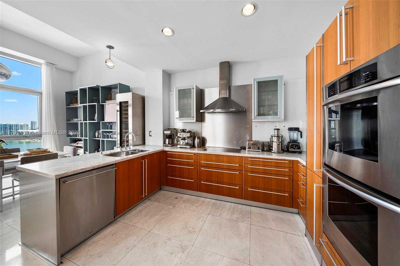 Small Image of 201 AQUA AVENUE #1001, Miami Beach Number 22