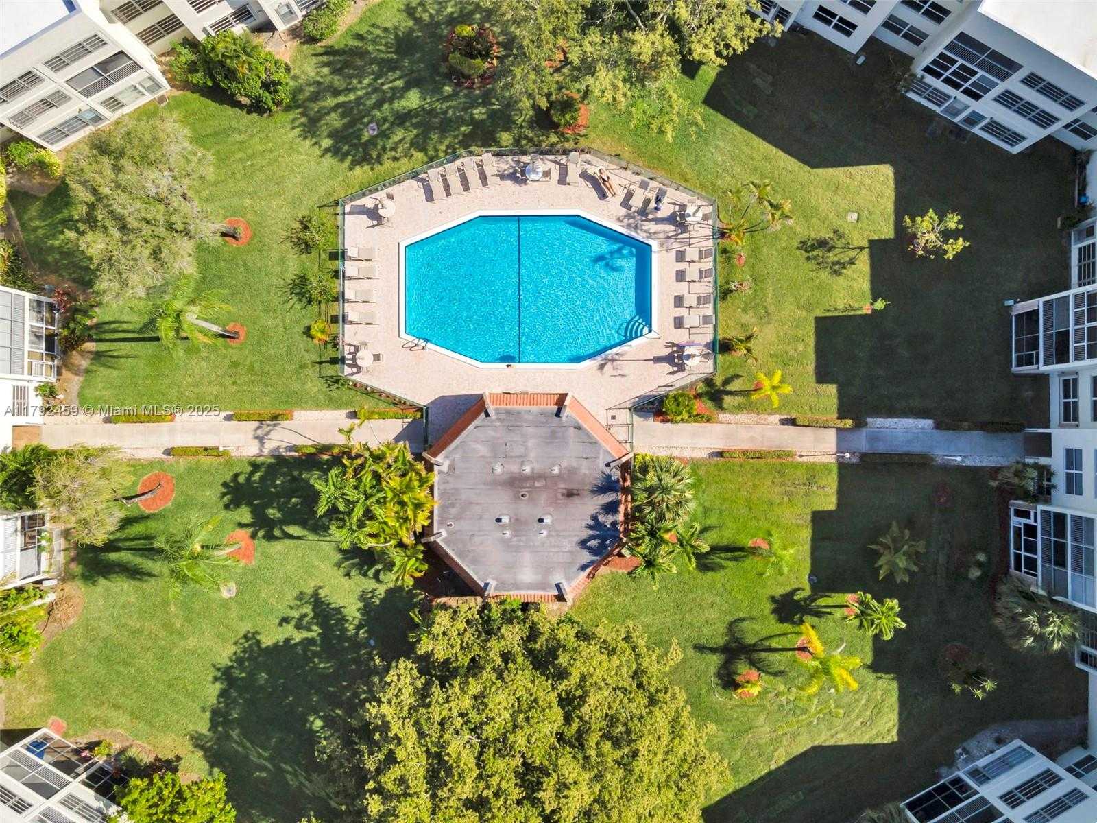 Small Image of 6800 ROYAL PALM BLVD #101F, Margate Number 28