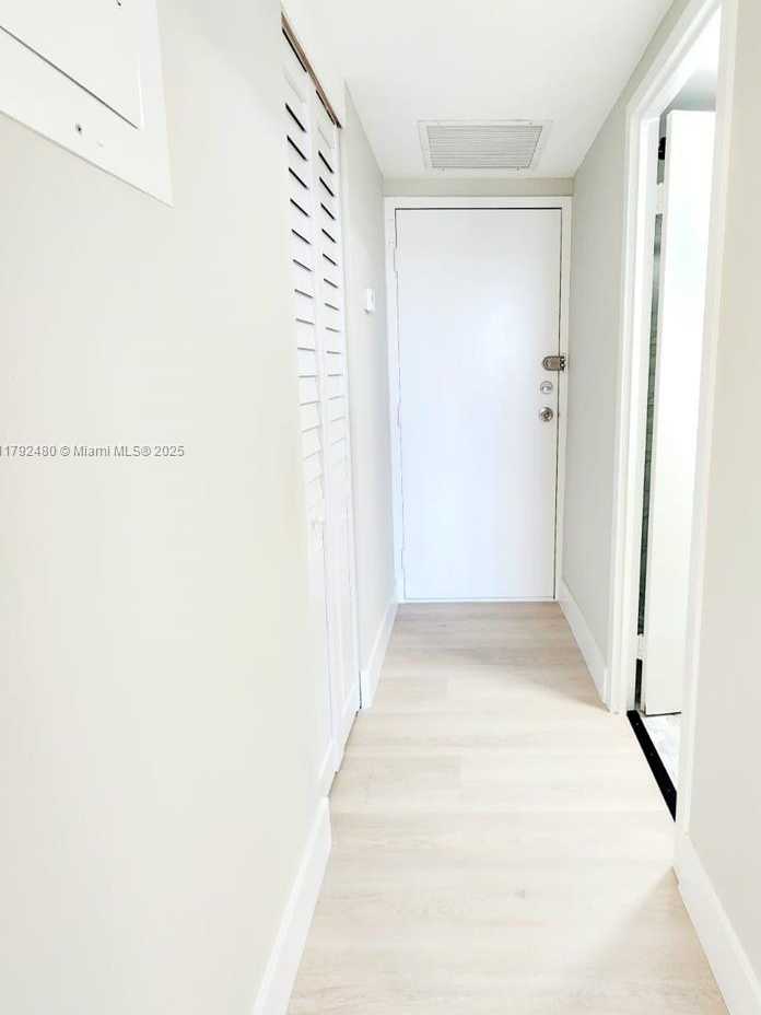 Small Image of 250 174TH ST #1618, Sunny Isles Beach Number 24