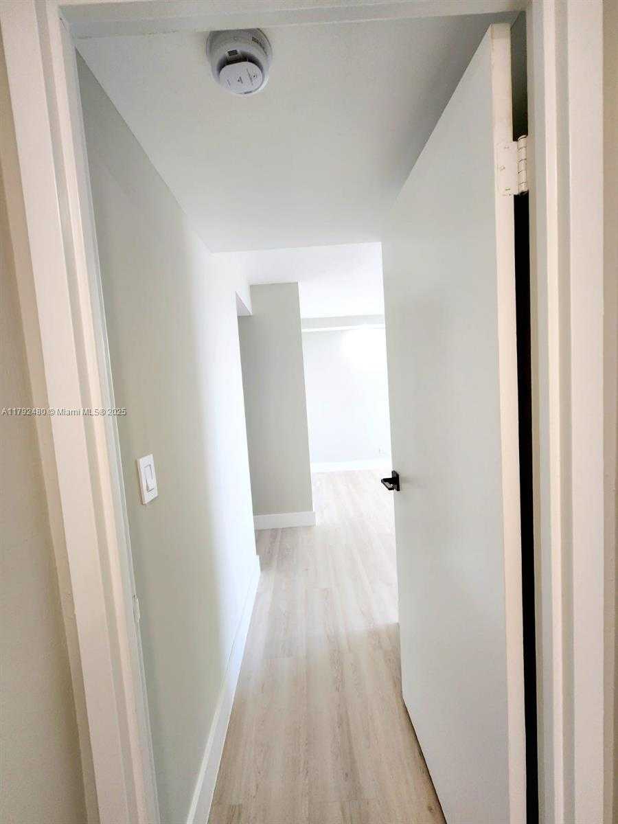 Small Image of 250 174TH ST #1618, Sunny Isles Beach Number 27