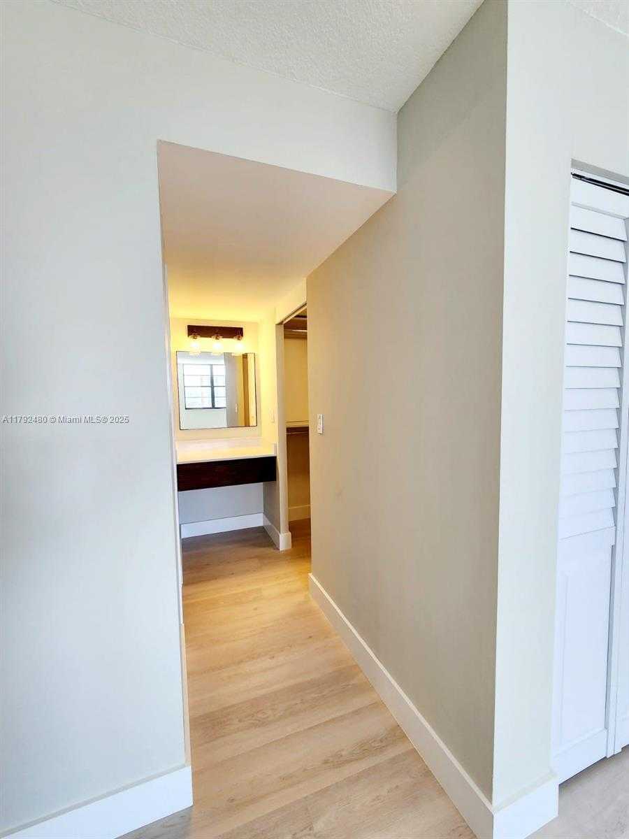 Small Image of 250 174TH ST #1618, Sunny Isles Beach Number 33