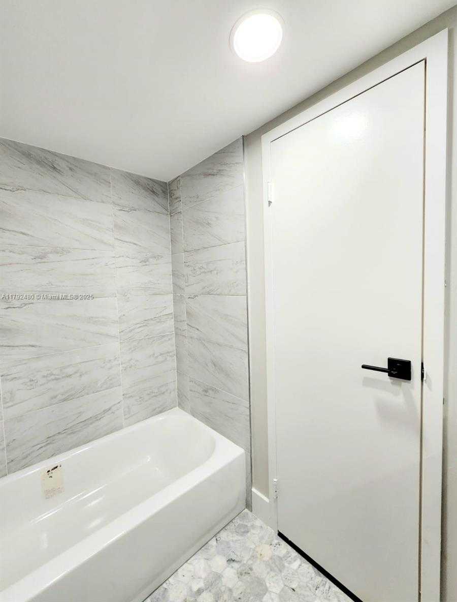 Small Image of 250 174TH ST #1618, Sunny Isles Beach Number 38