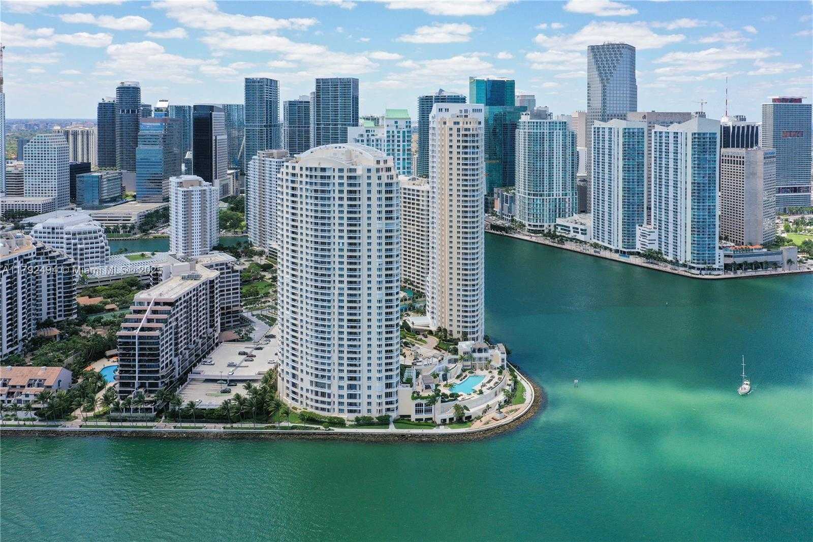 Small Image of 808 BRICKELL KEY DR #3007, Miami Number 26
