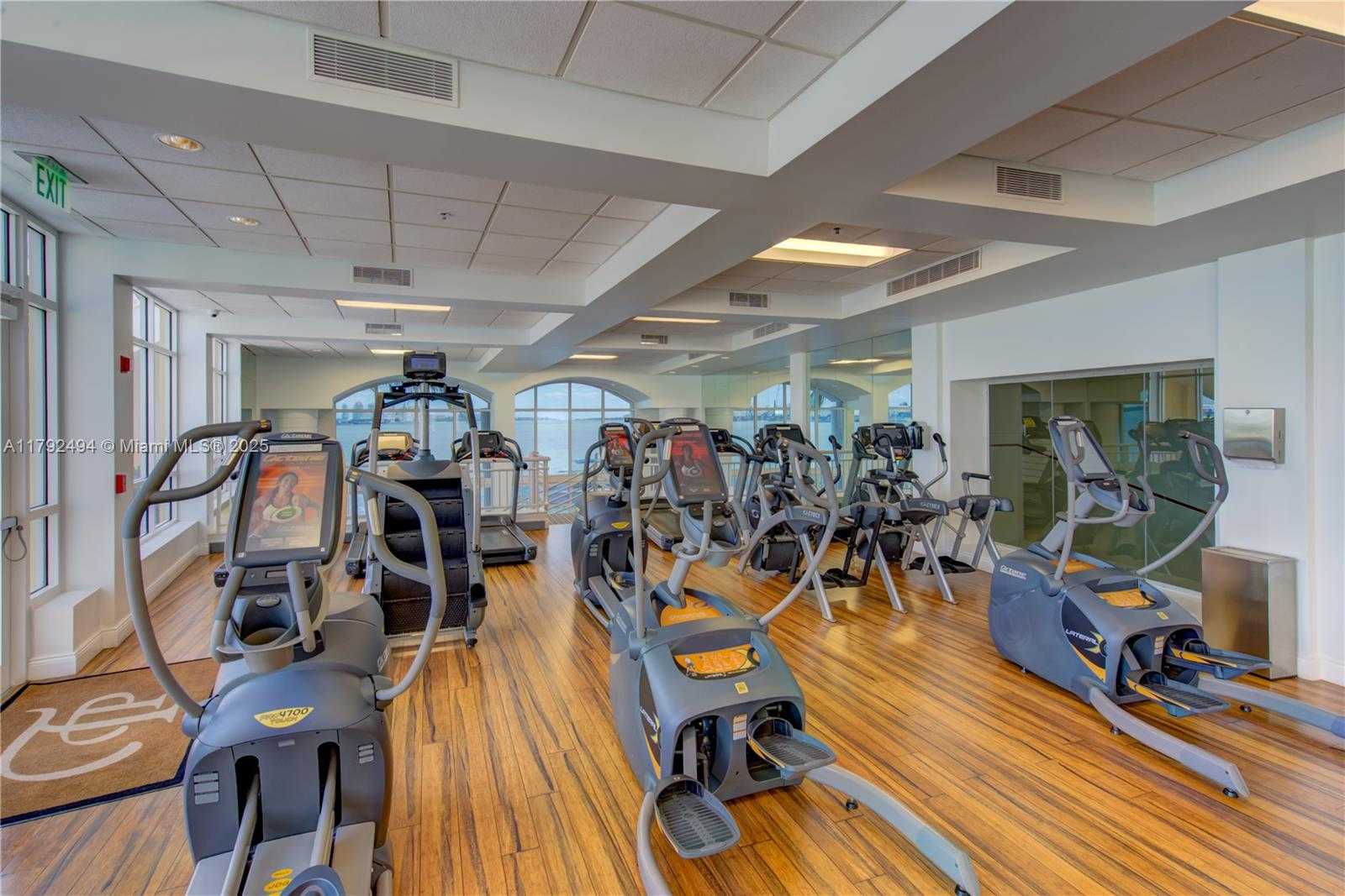 Small Image of 808 BRICKELL KEY DR #3007, Miami Number 44