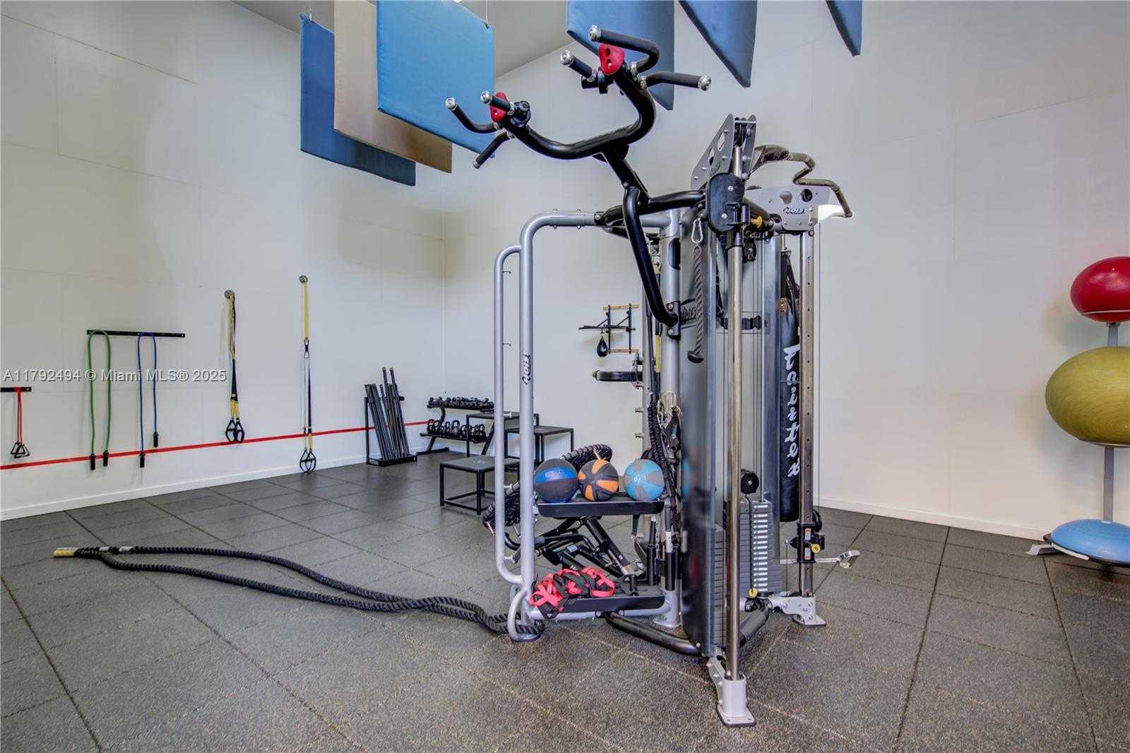 Small Image of 808 BRICKELL KEY DR #3007, Miami Number 46