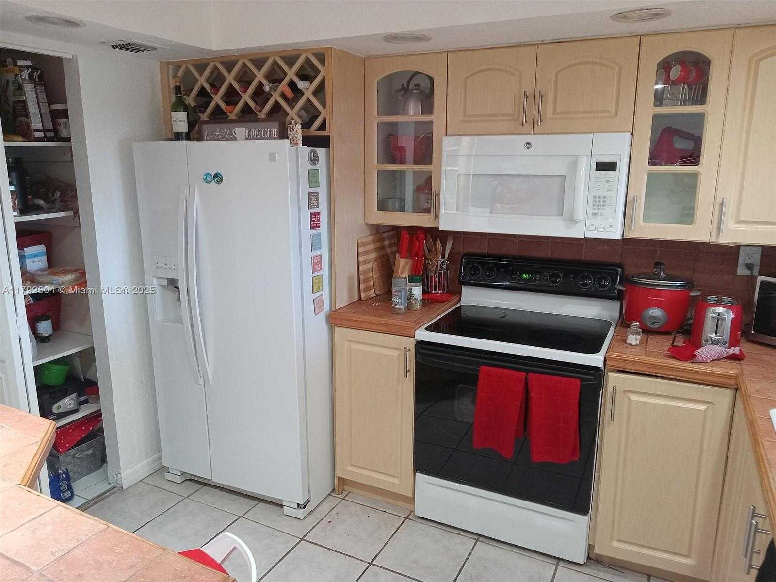 Small Image of 555 NORTH EAST 15TH ST #33H, Miami Number 12