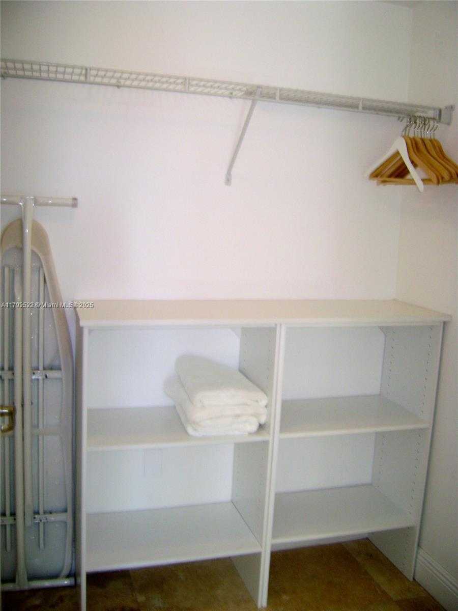 Small Image of 6305 SOUTH EAST INDIAN CREEK DR #3F, Miami Beach Number 16