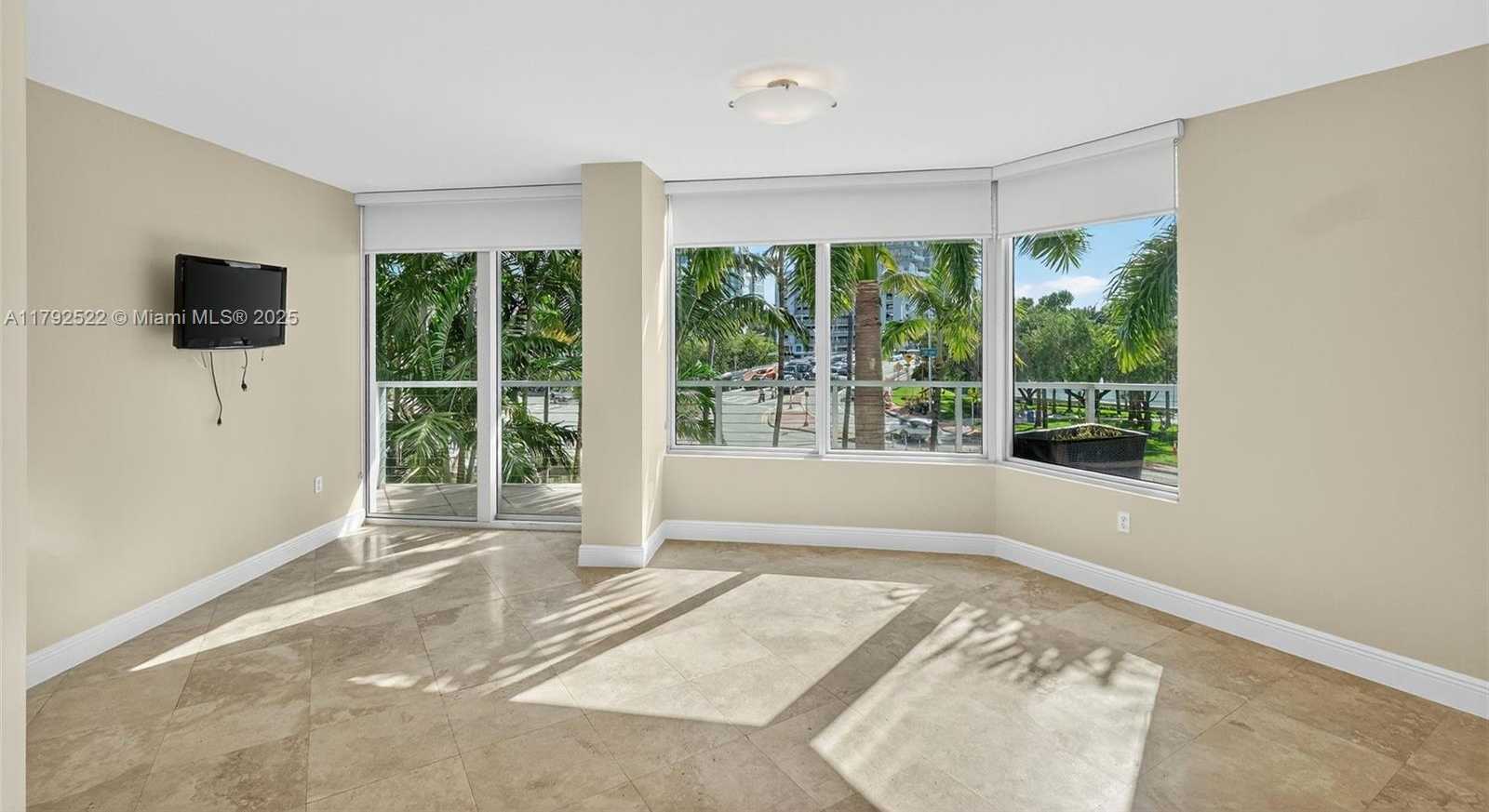 Small Image of 6305 INDIAN CREEK DR #3F, Miami Beach Number 39