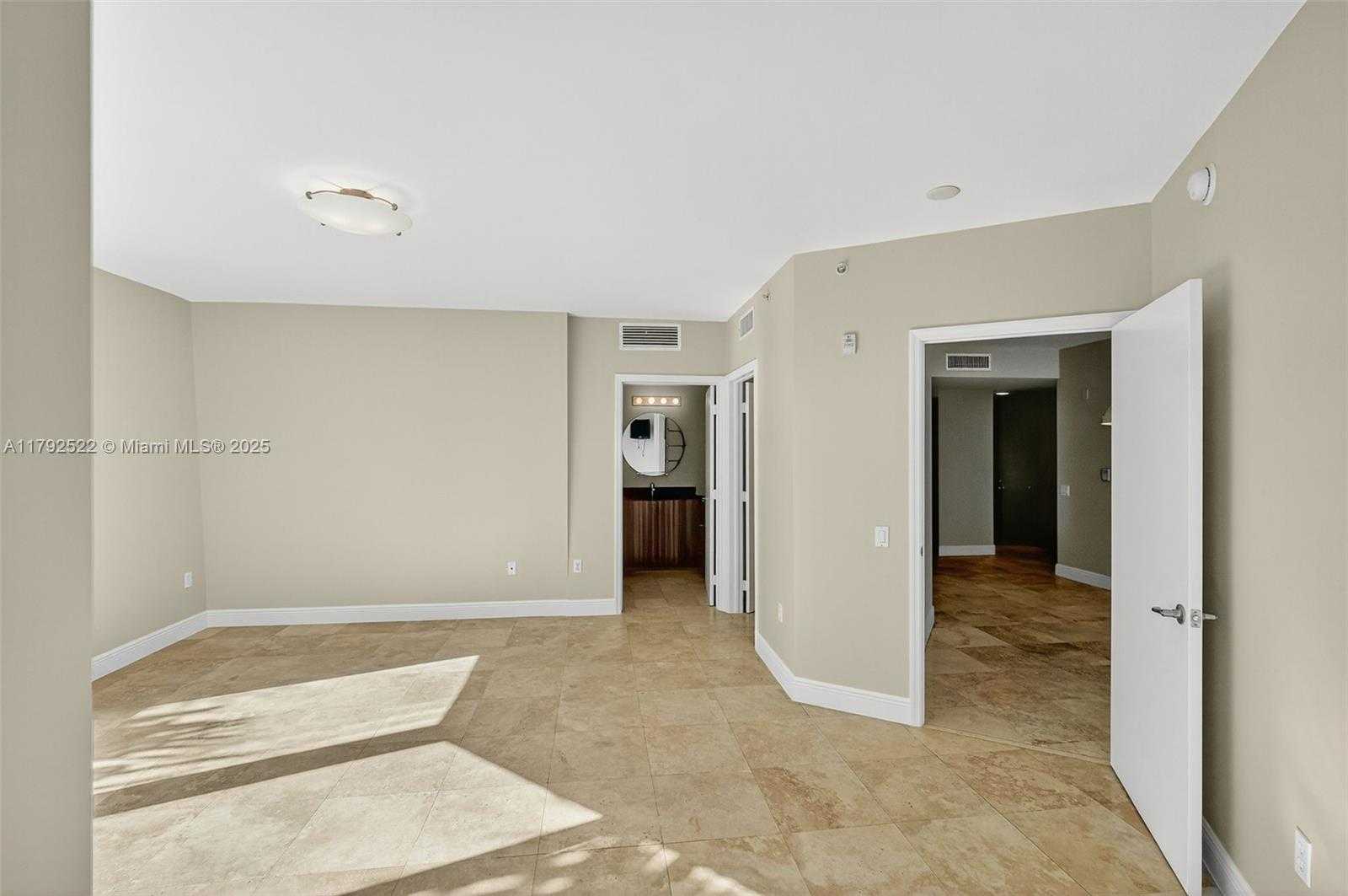 Small Image of 6305 INDIAN CREEK DR #3F, Miami Beach Number 44