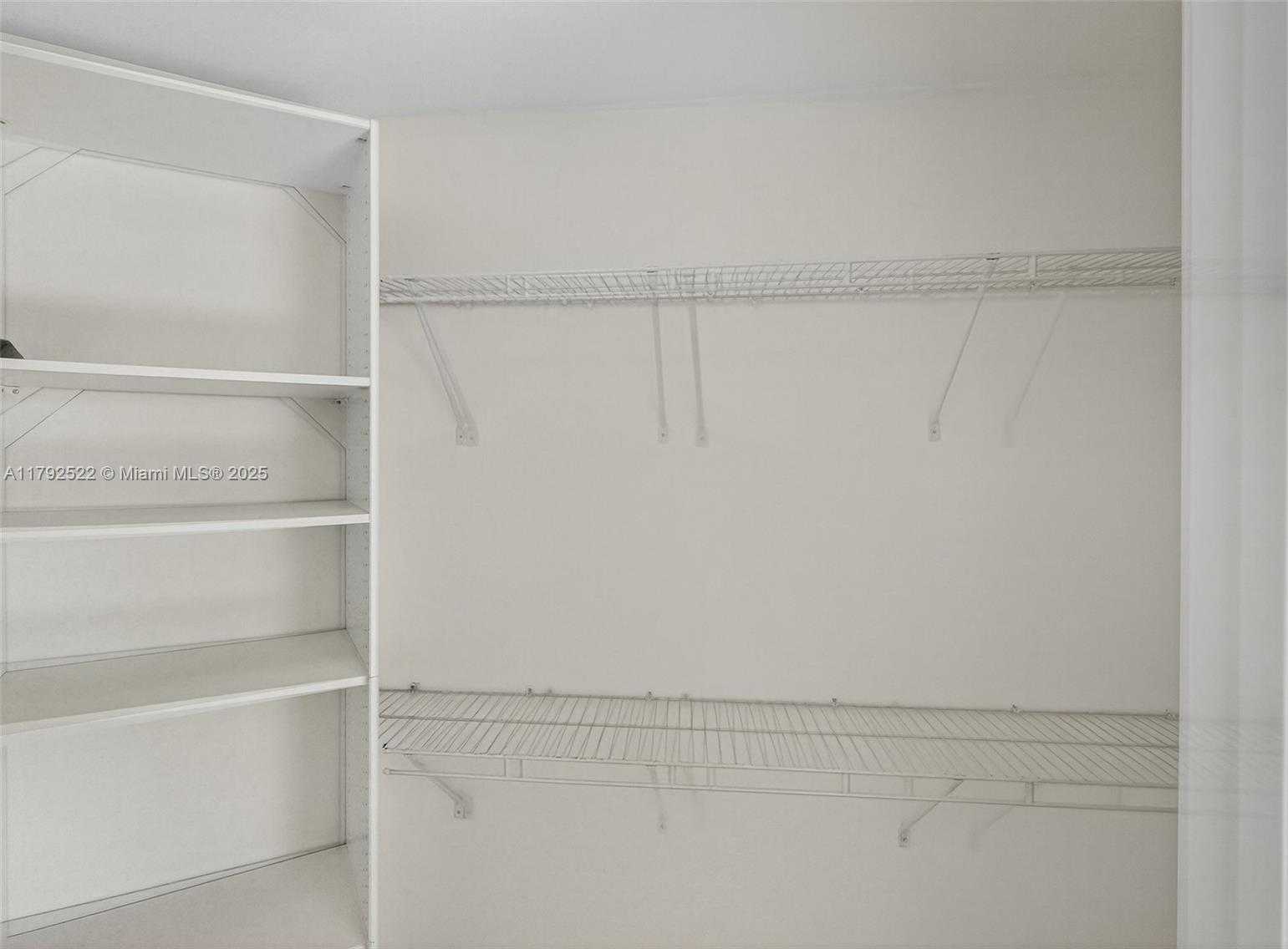 Small Image of 6305 INDIAN CREEK DR #3F, Miami Beach Number 45