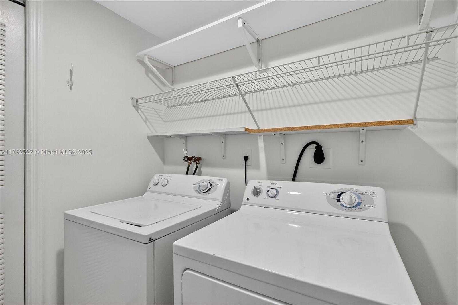 Small Image of 6305 INDIAN CREEK DR #3F, Miami Beach Number 48