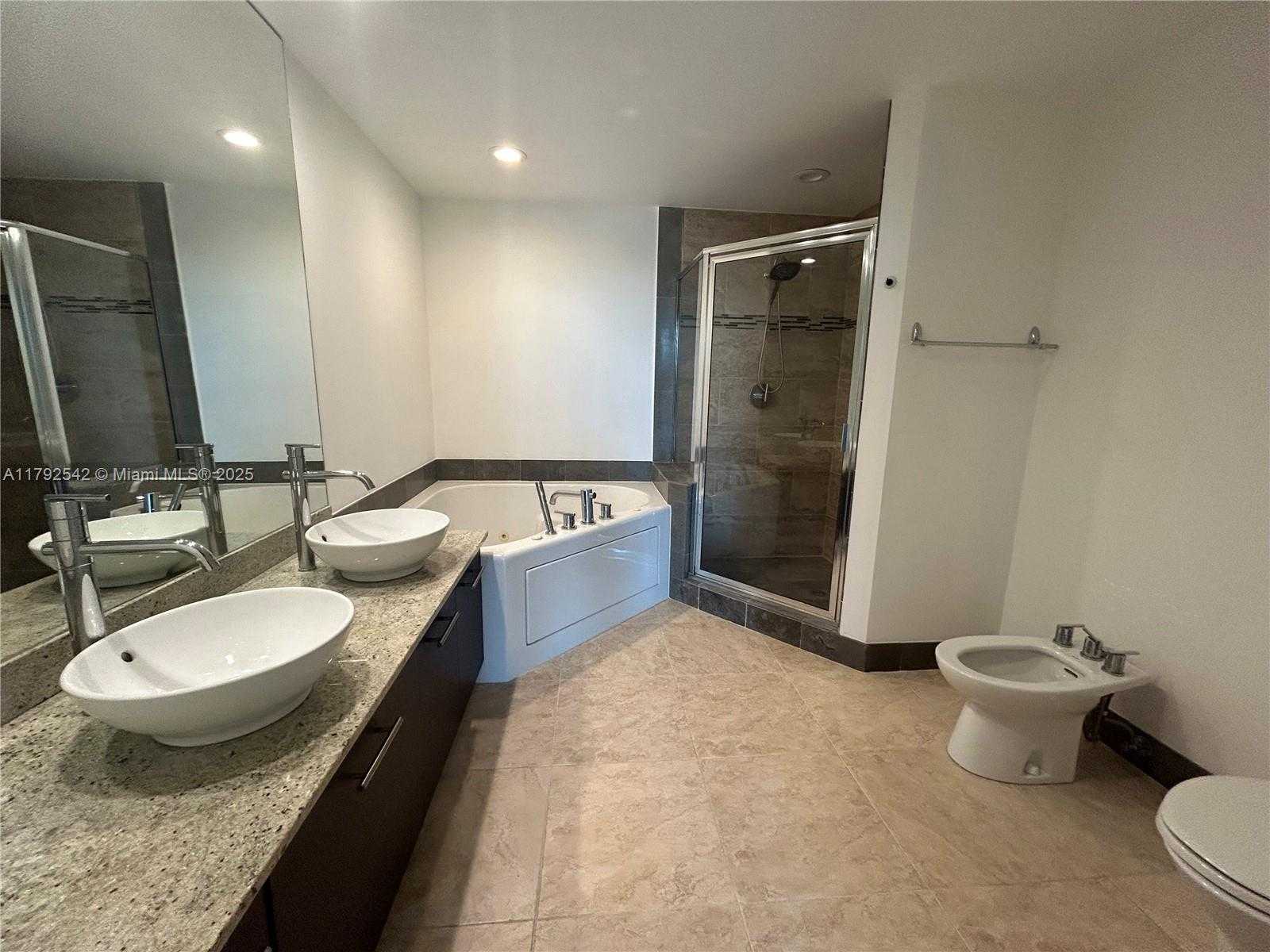 Small Image of 3029 NORTH EAST 188TH ST #905, Aventura Number 13