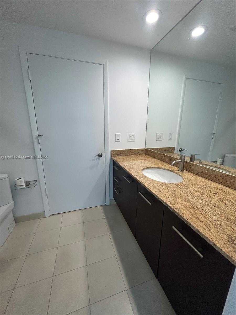 Small Image of 3029 NORTH EAST 188TH ST #905, Aventura Number 25