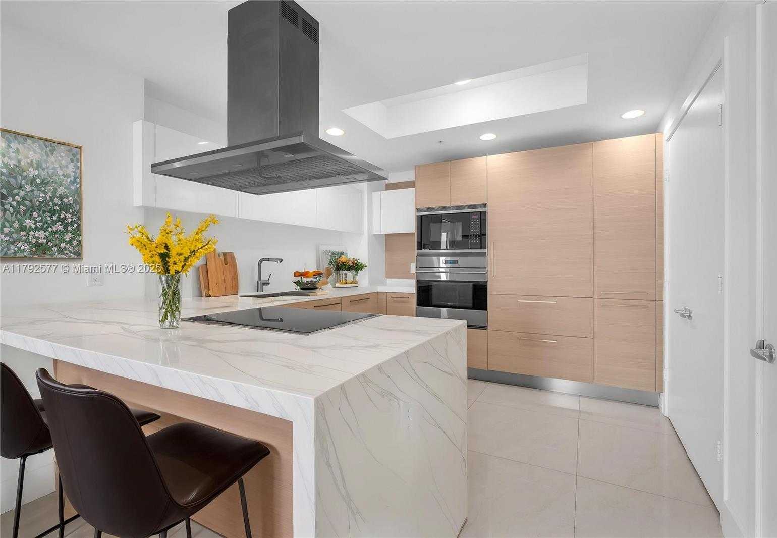 Small Image of 17301 BISCAYNE BLVD #1108, Aventura Number 10