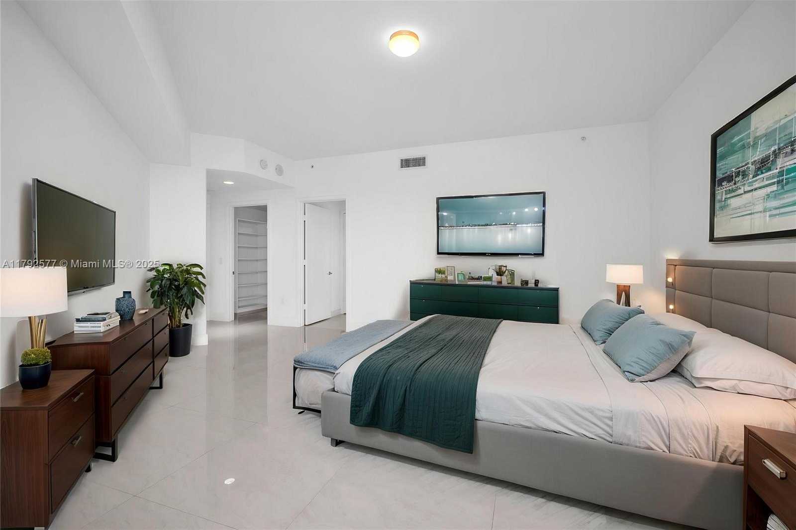 Small Image of 17301 BISCAYNE BLVD #1108, Aventura Number 18