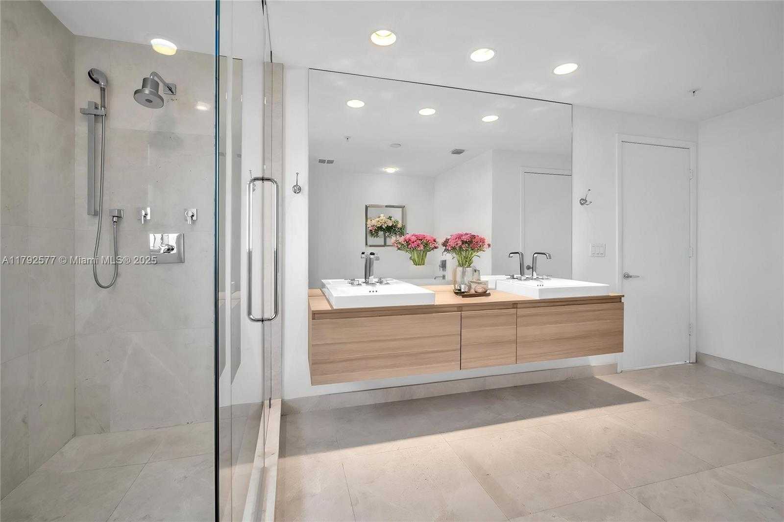 Small Image of 17301 BISCAYNE BLVD #1108, Aventura Number 20