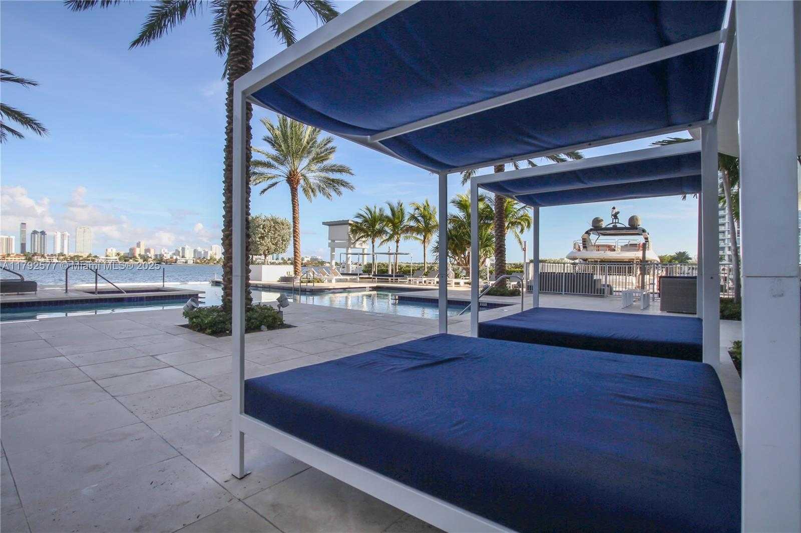 Small Image of 17301 BISCAYNE BLVD #1108, Aventura Number 44