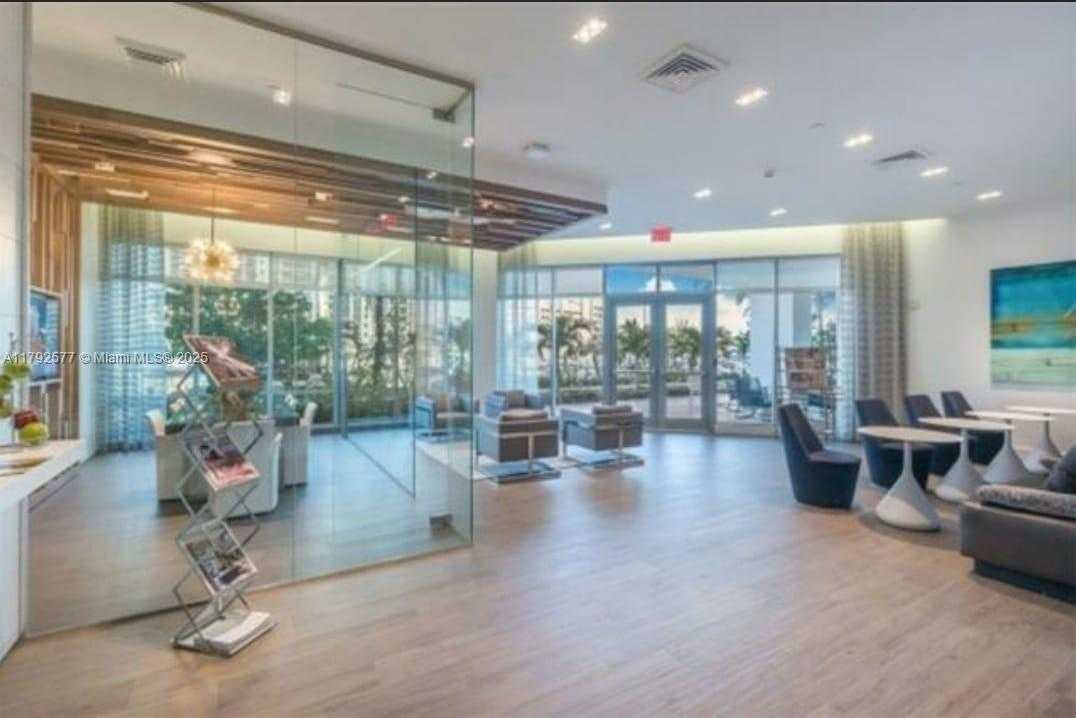 Small Image of 17301 BISCAYNE BLVD #1108, Aventura Number 75