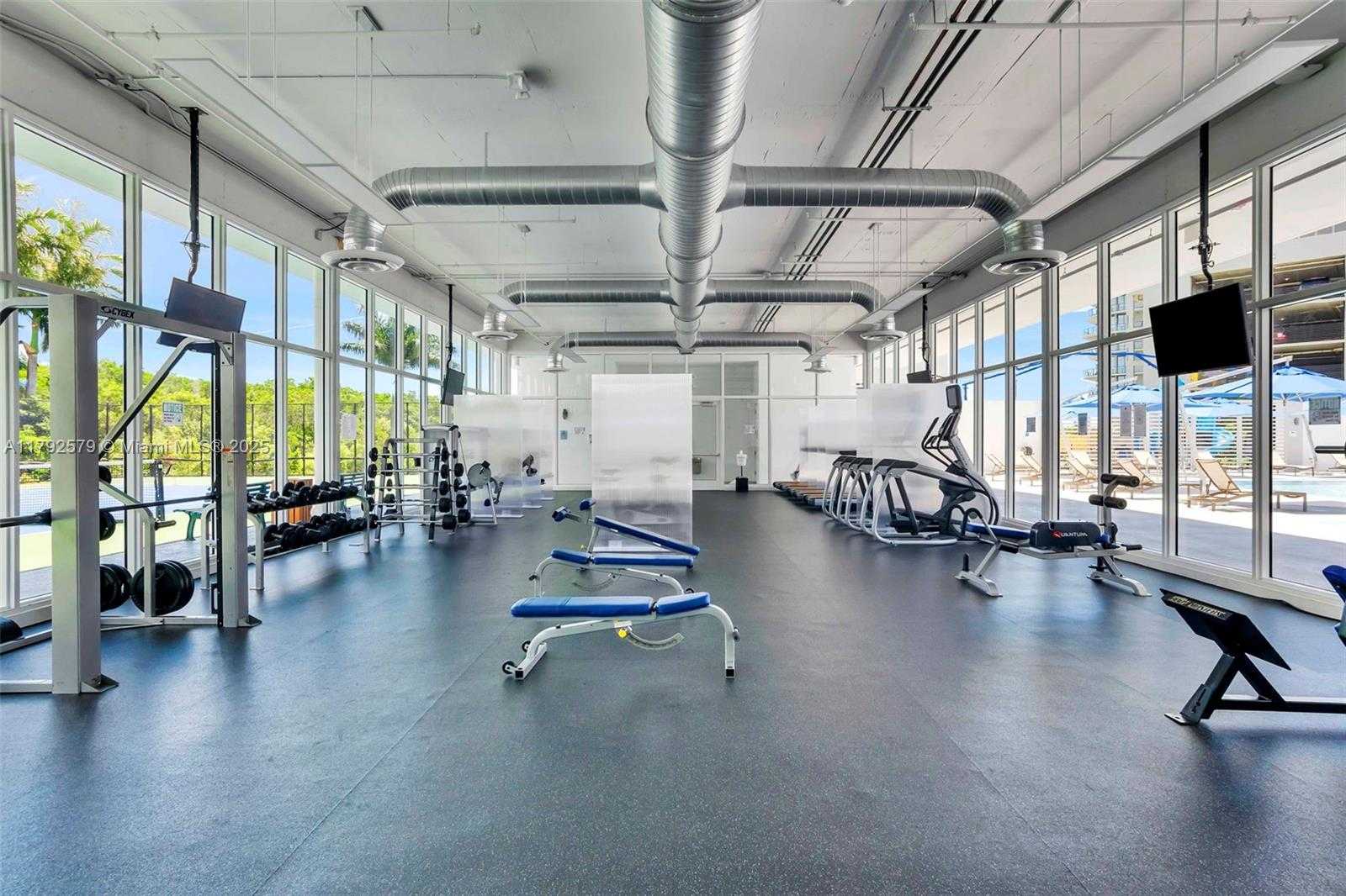 Small Image of 14951 ROYAL OAKS LN (RENOVATED) #2105, North Miami Number 15