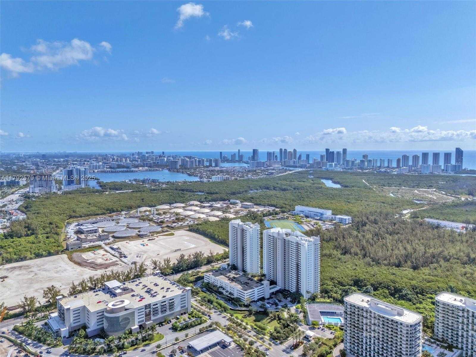 Small Image of 14951 ROYAL OAKS LN (RENOVATED) #2105, North Miami Number 2