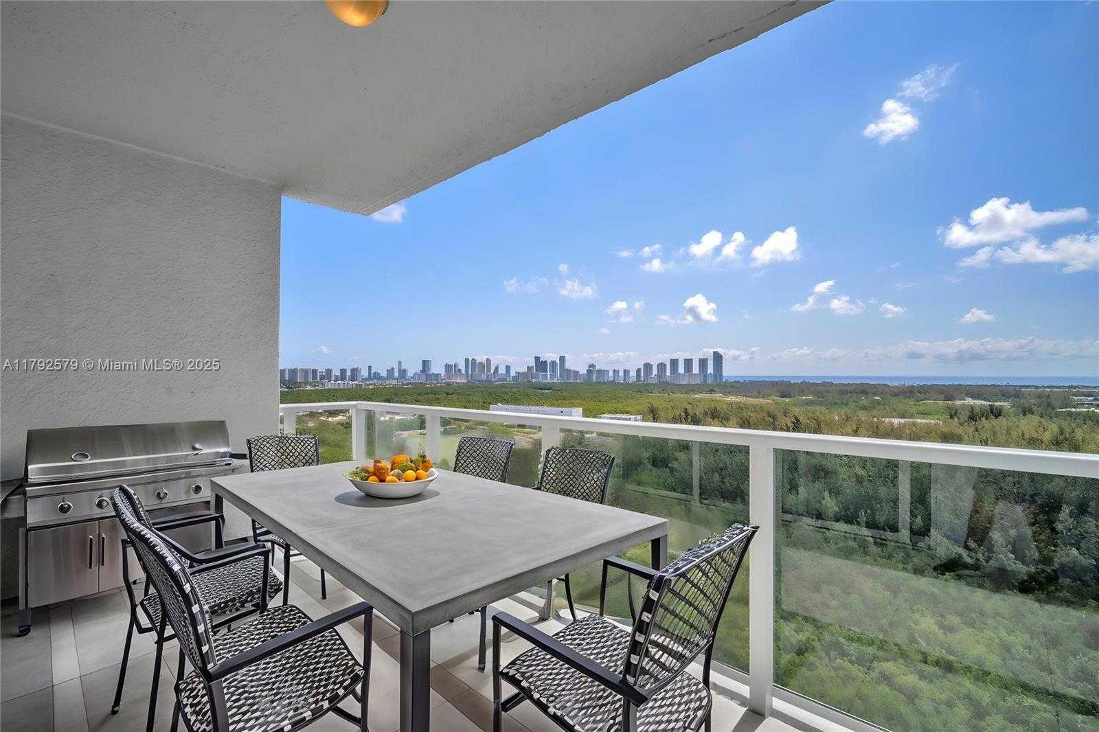 Small Image of 14951 ROYAL OAKS LN (RENOVATED) #2105, North Miami Number 5