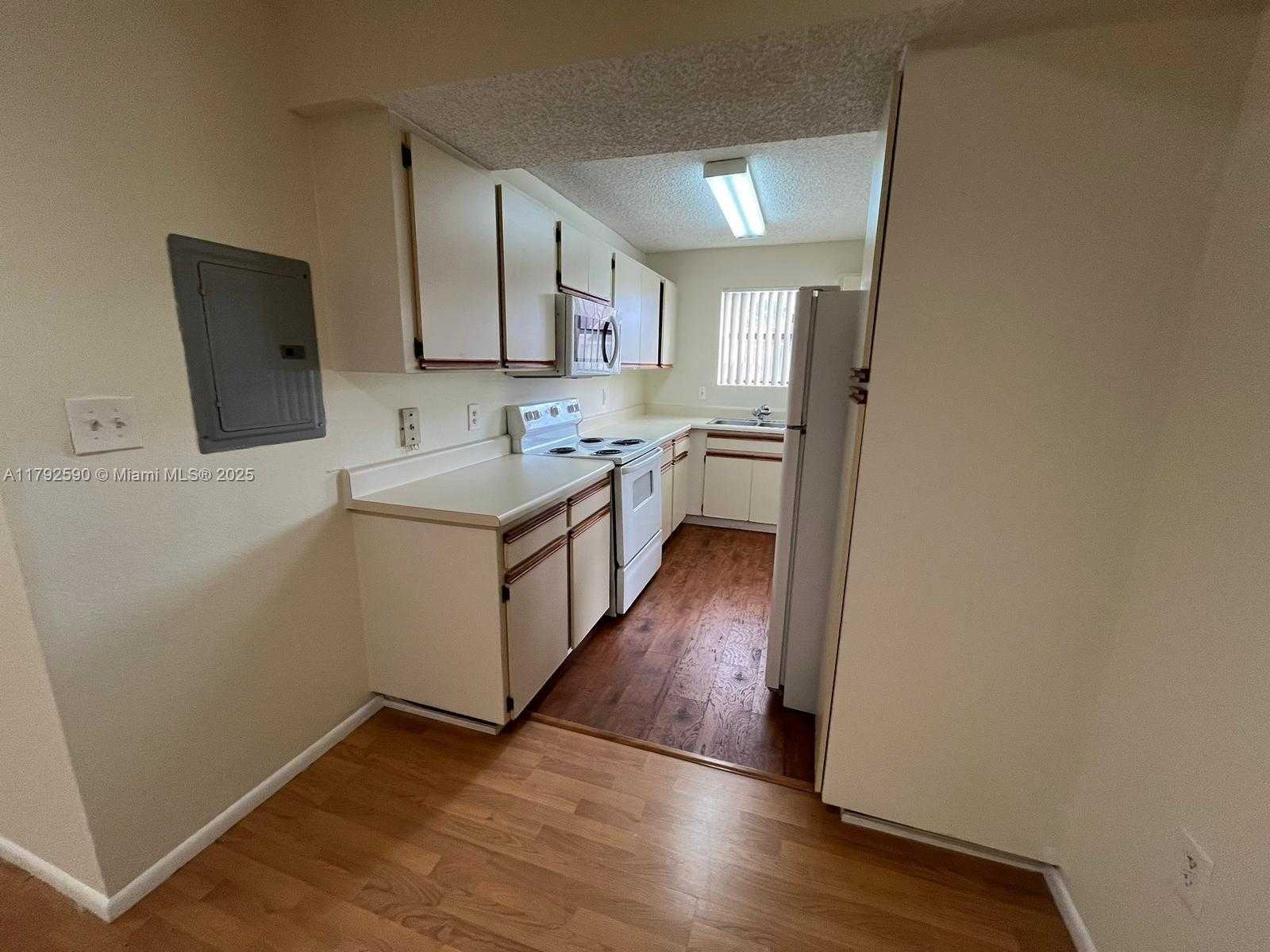 Small Image of 10500 SOUTH WEST 155TH CT #1026, Miami Number 6