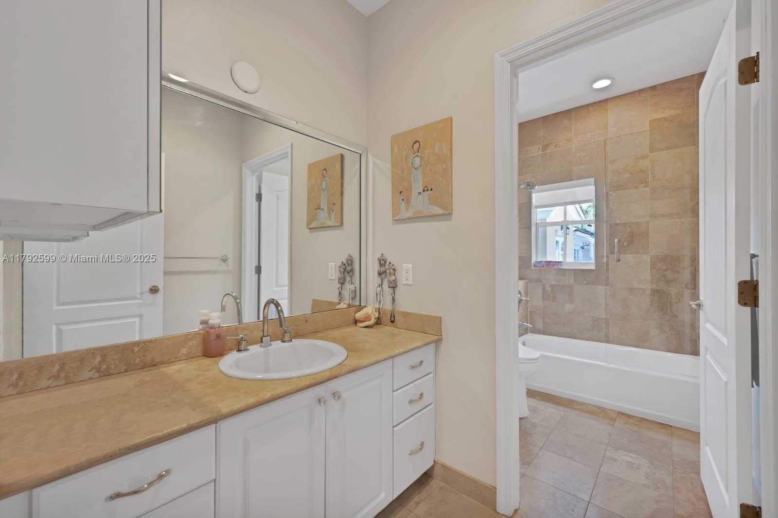 Small Image of 18345 NORTH EAST 30TH PL #18345, Aventura Number 15