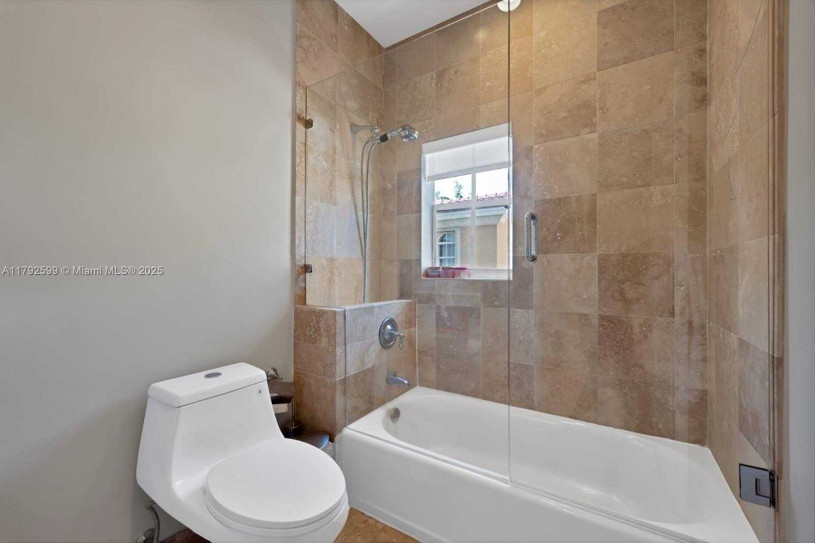 Small Image of 18345 NORTH EAST 30TH PL #18345, Aventura Number 16