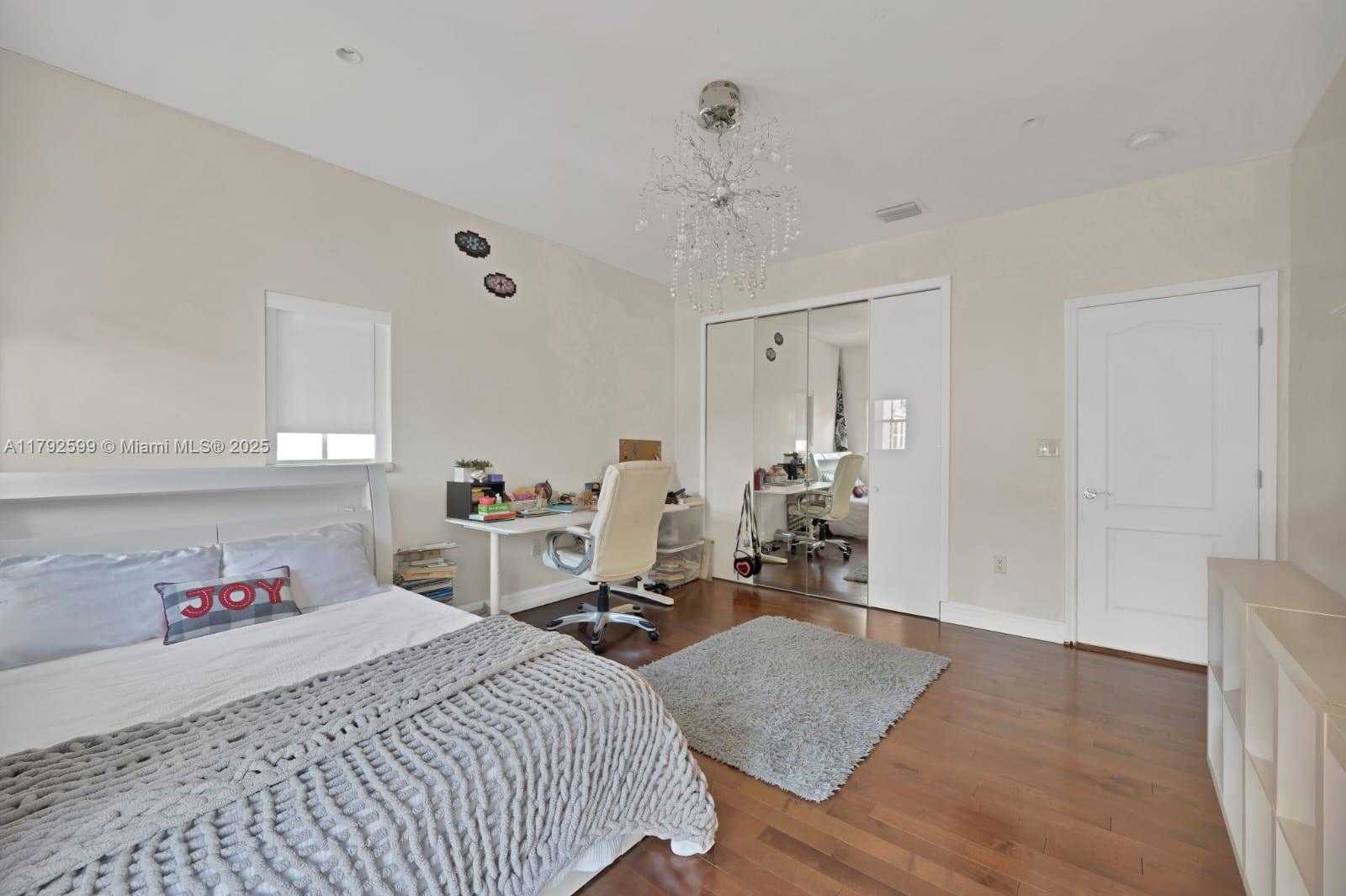 Small Image of 18345 NORTH EAST 30TH PL #18345, Aventura Number 20