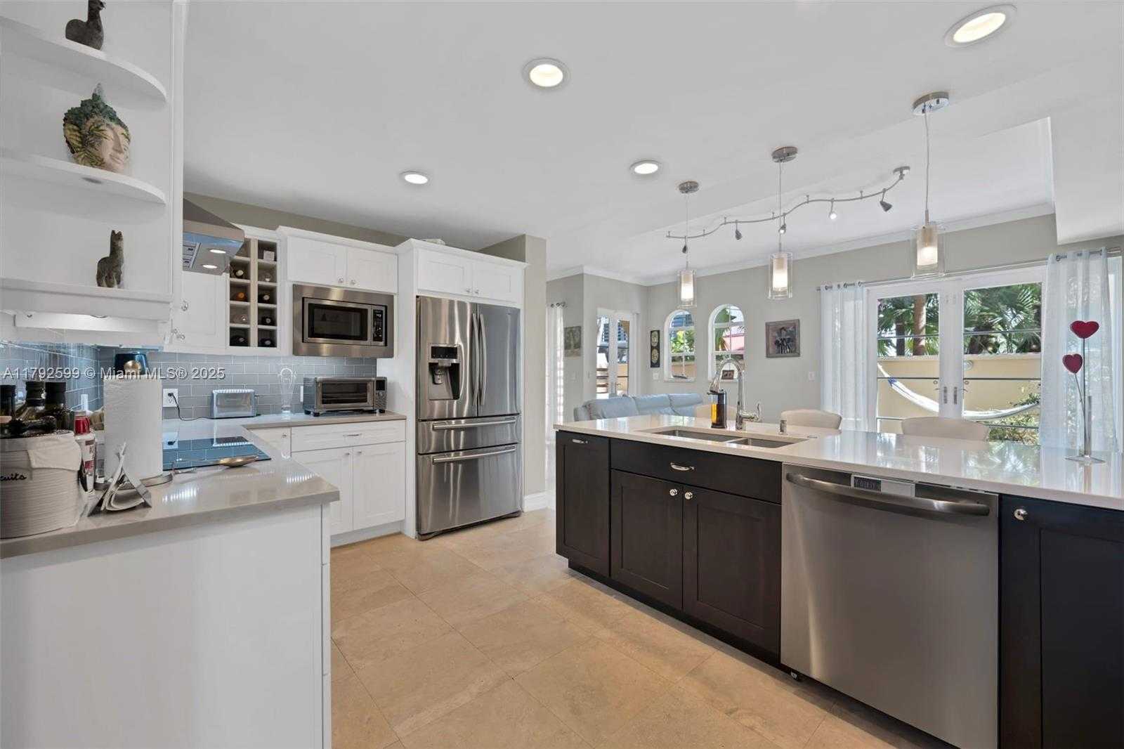 Small Image of 18345 NORTH EAST 30TH PL #18345, Aventura Number 6