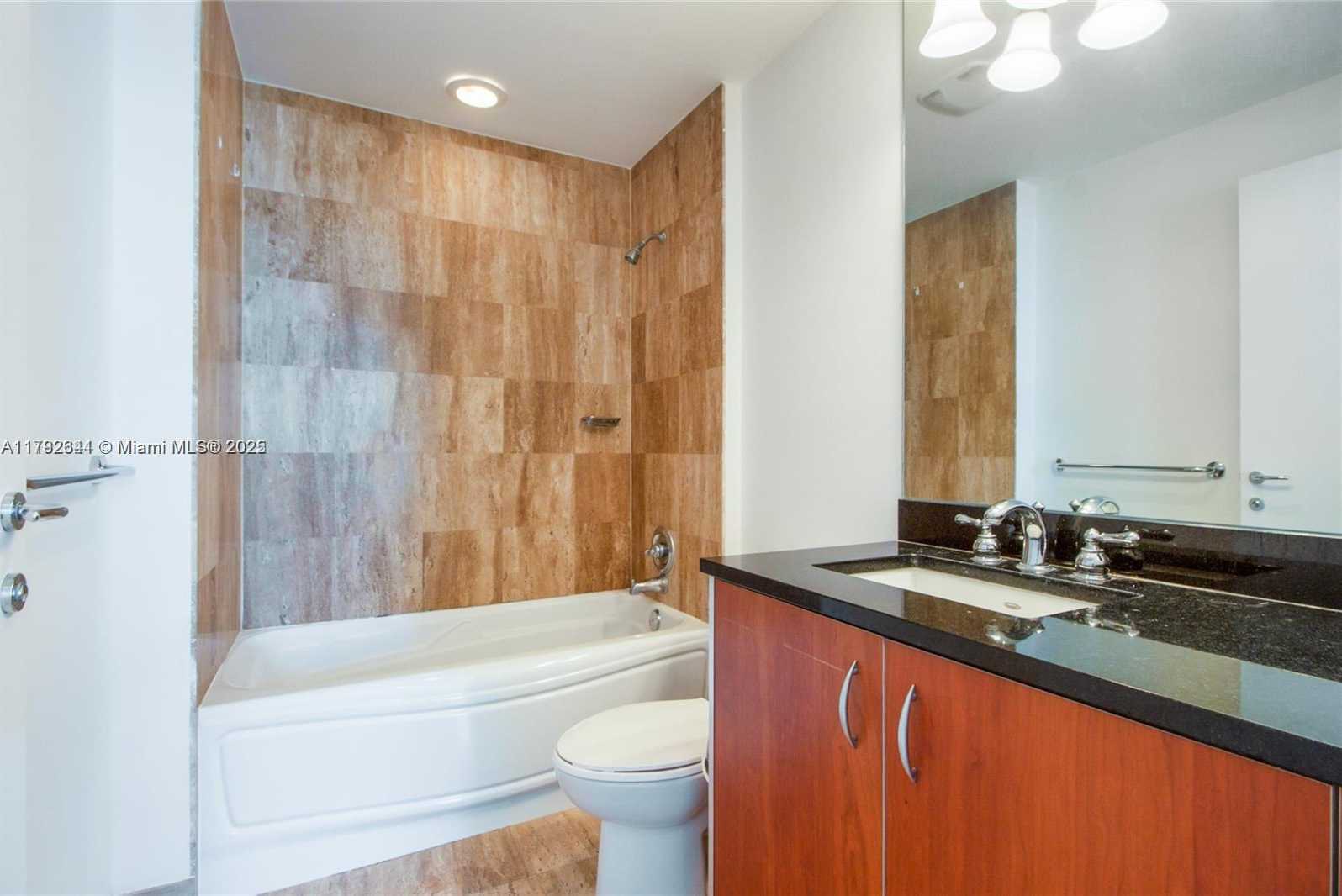 Small Image of 300 SOUTH BISCAYNE BLVD #L-432, Miami Number 11