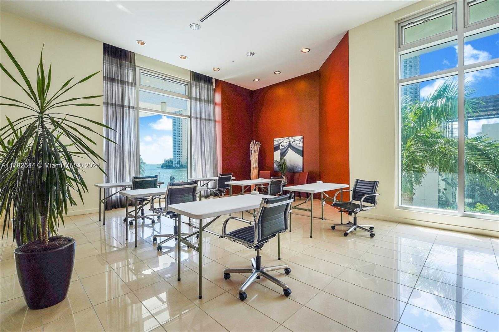 Small Image of 300 SOUTH BISCAYNE BLVD #L-432, Miami Number 24