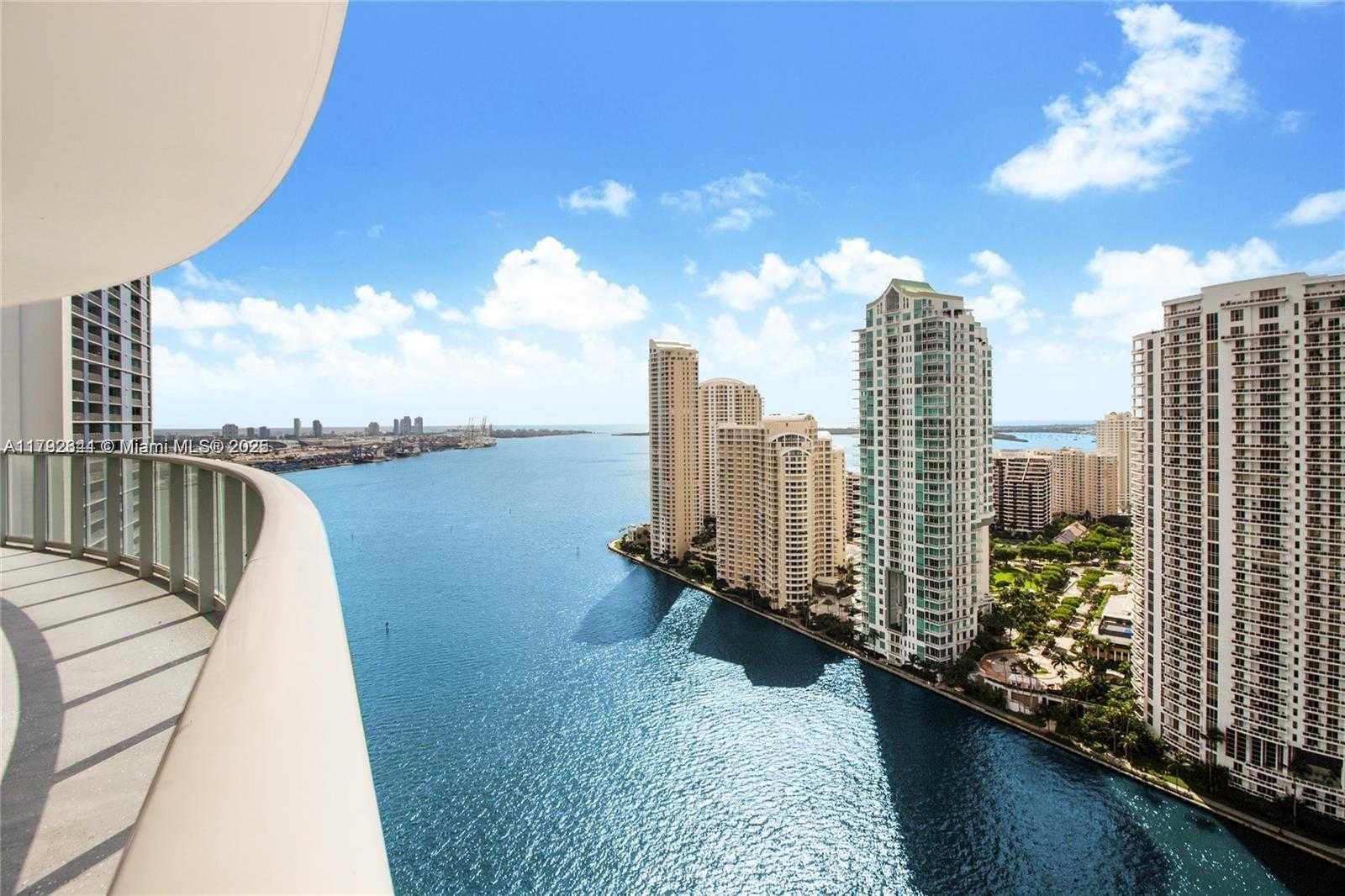 Small Image of 300 SOUTH BISCAYNE BLVD #L-432, Miami Number 27