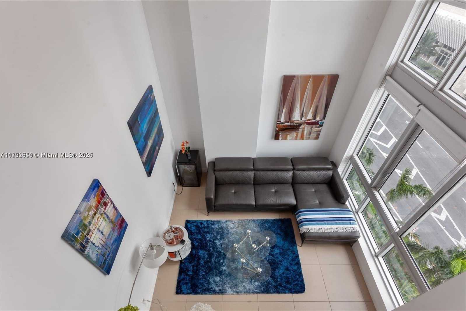 Small Image of 300 SOUTH BISCAYNE BLVD #L-432, Miami Number 5