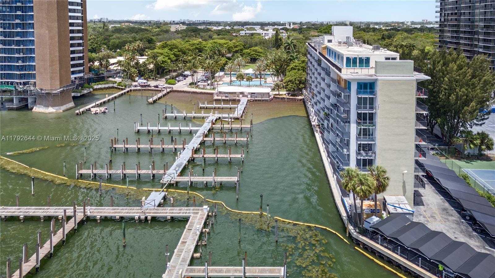 Small Image of 770 NORTH EAST 69TH ST #6E, Miami Number 3
