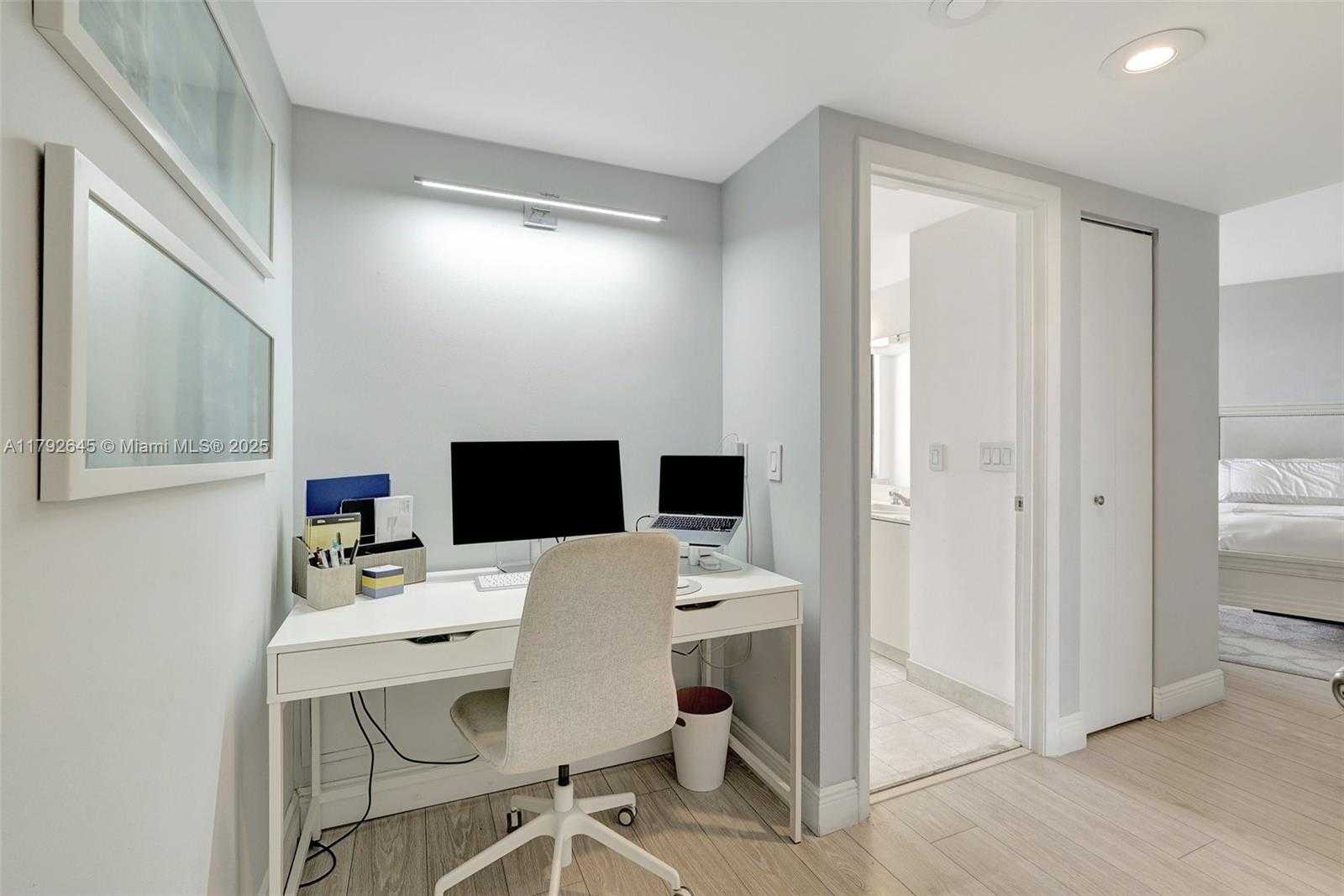 Small Image of 1000 ISLAND BLVD #1805, Aventura Number 13