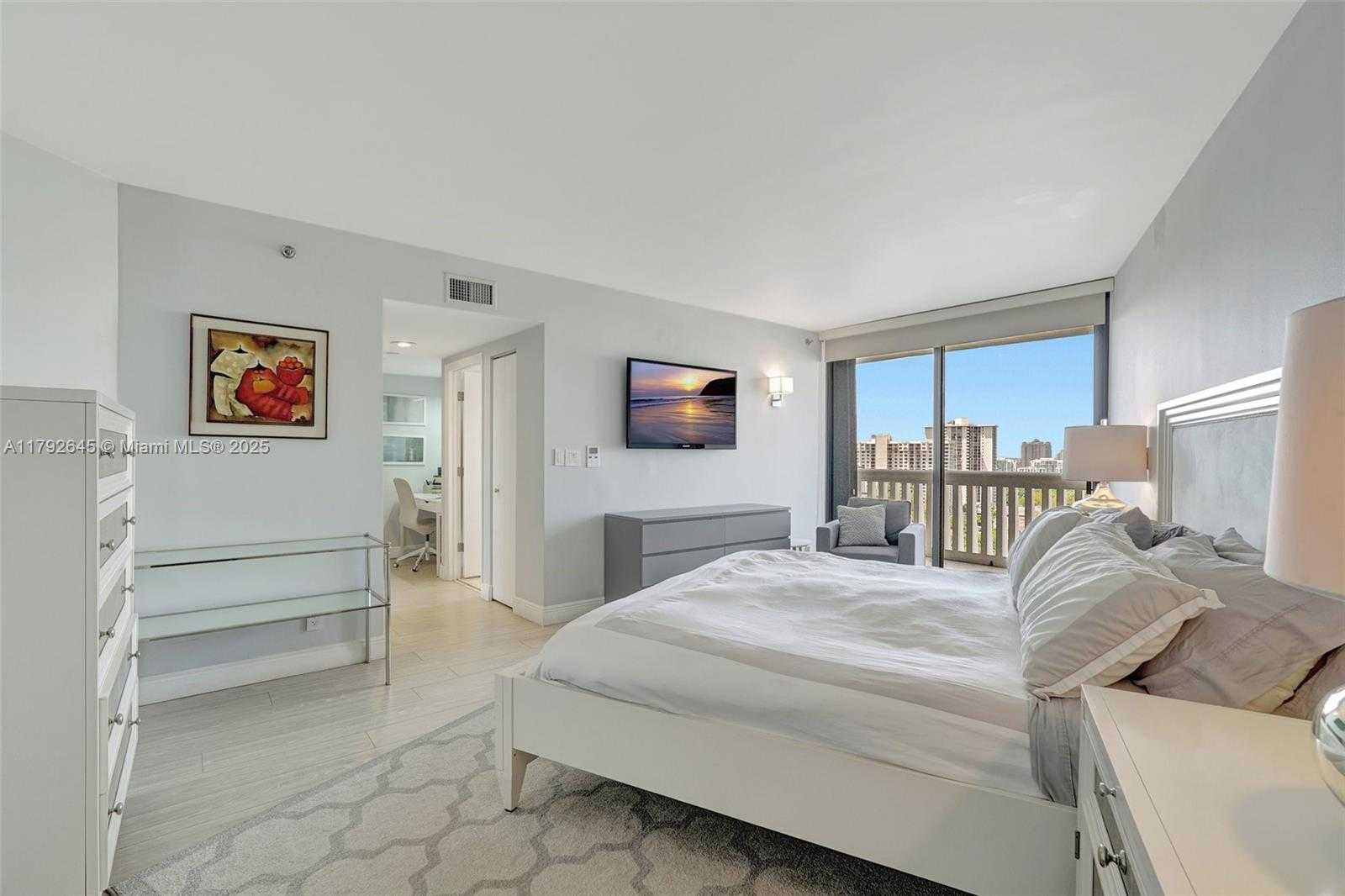 Small Image of 1000 ISLAND BLVD #1805, Aventura Number 20
