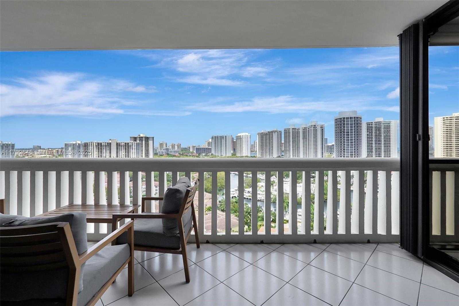 Small Image of 1000 ISLAND BLVD #1805, Aventura Number 28