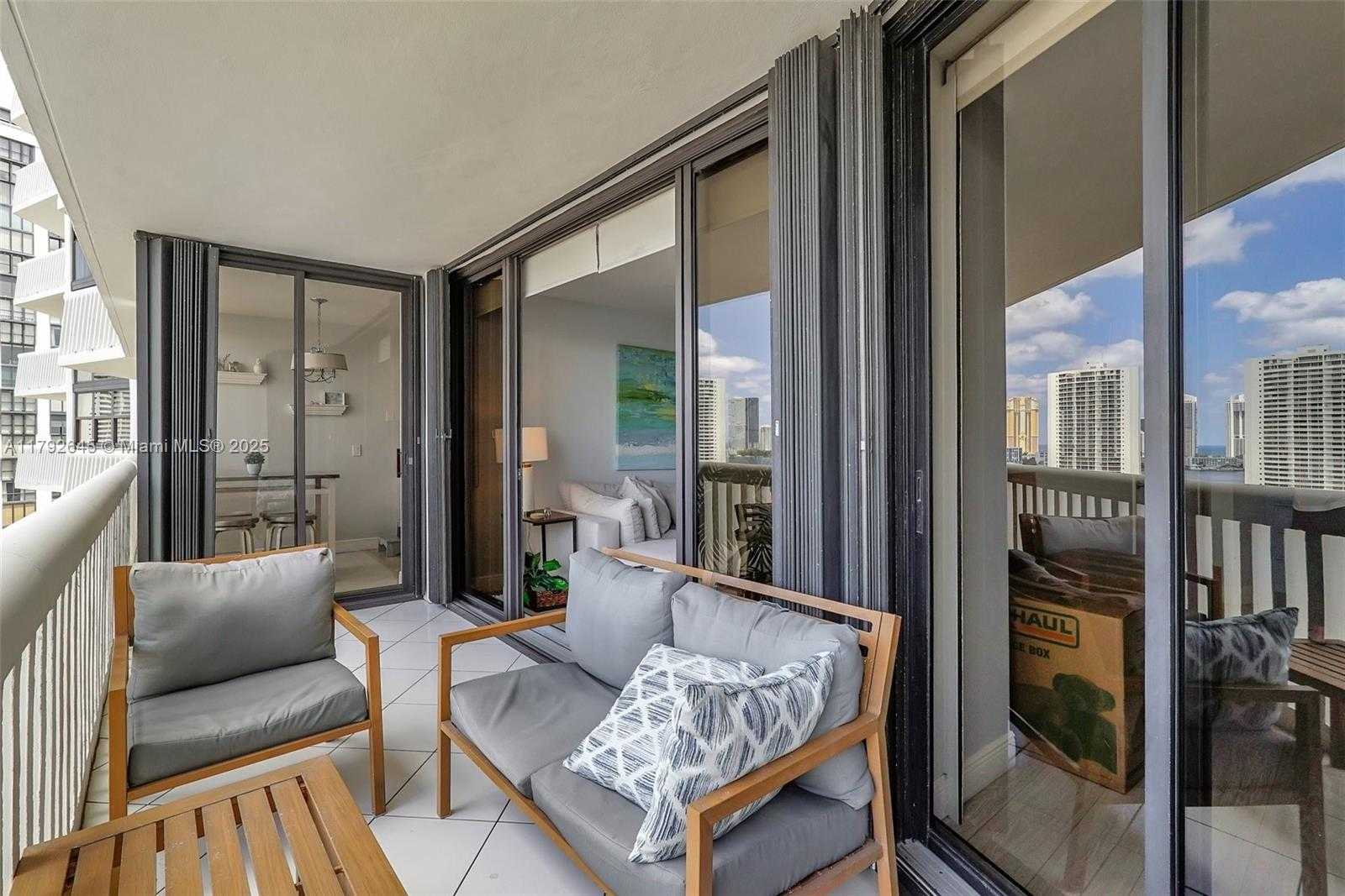 Small Image of 1000 ISLAND BLVD #1805, Aventura Number 30