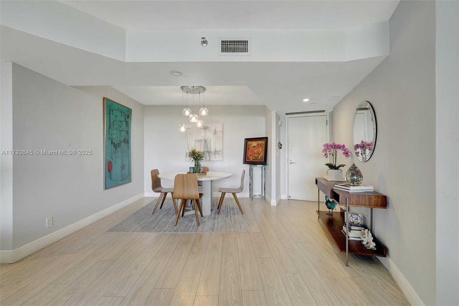 Small Image of 1000 ISLAND BLVD #1805, Aventura Number 8