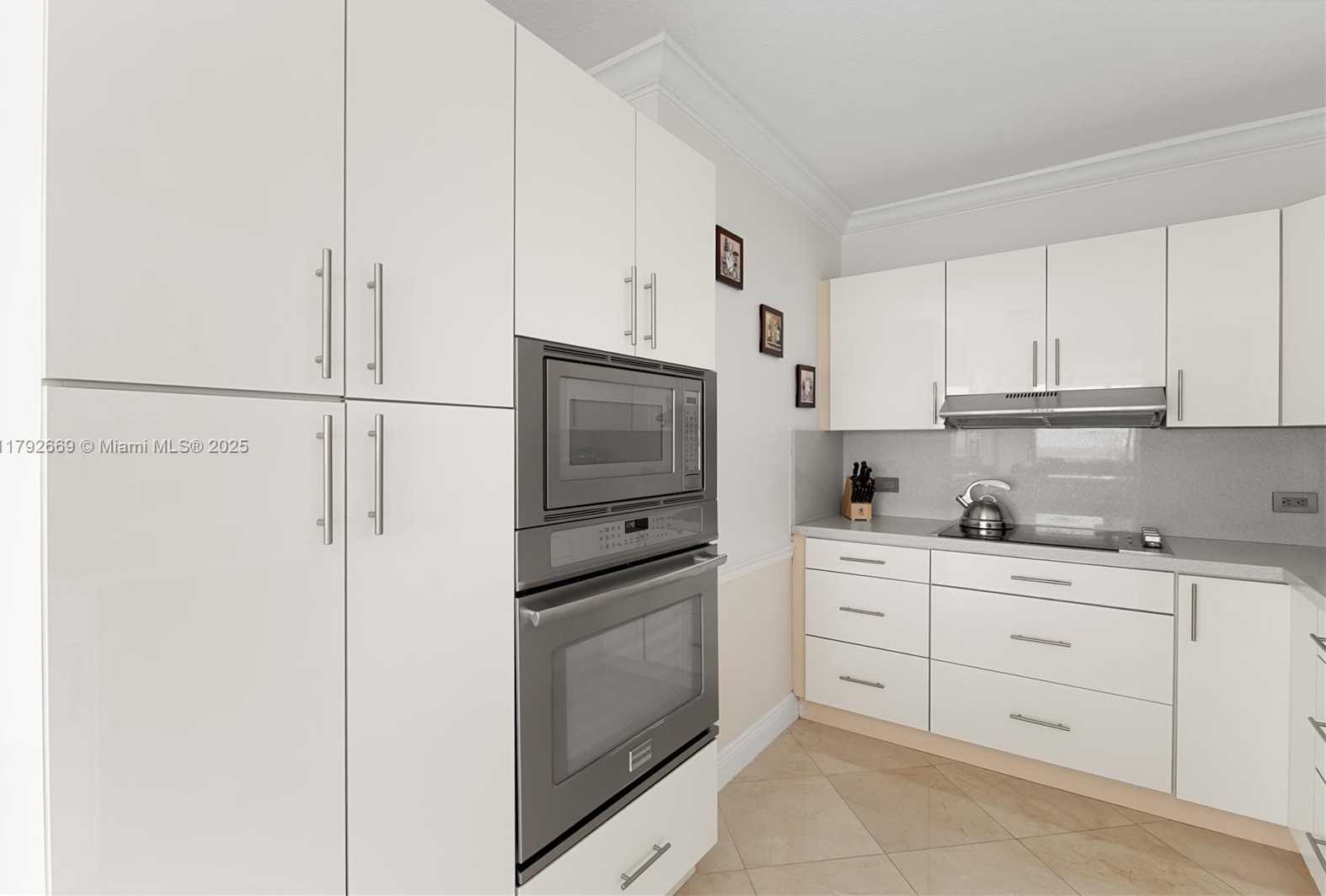 Small Image of 8855 COLLINS AVE #8J, Surfside Number 15