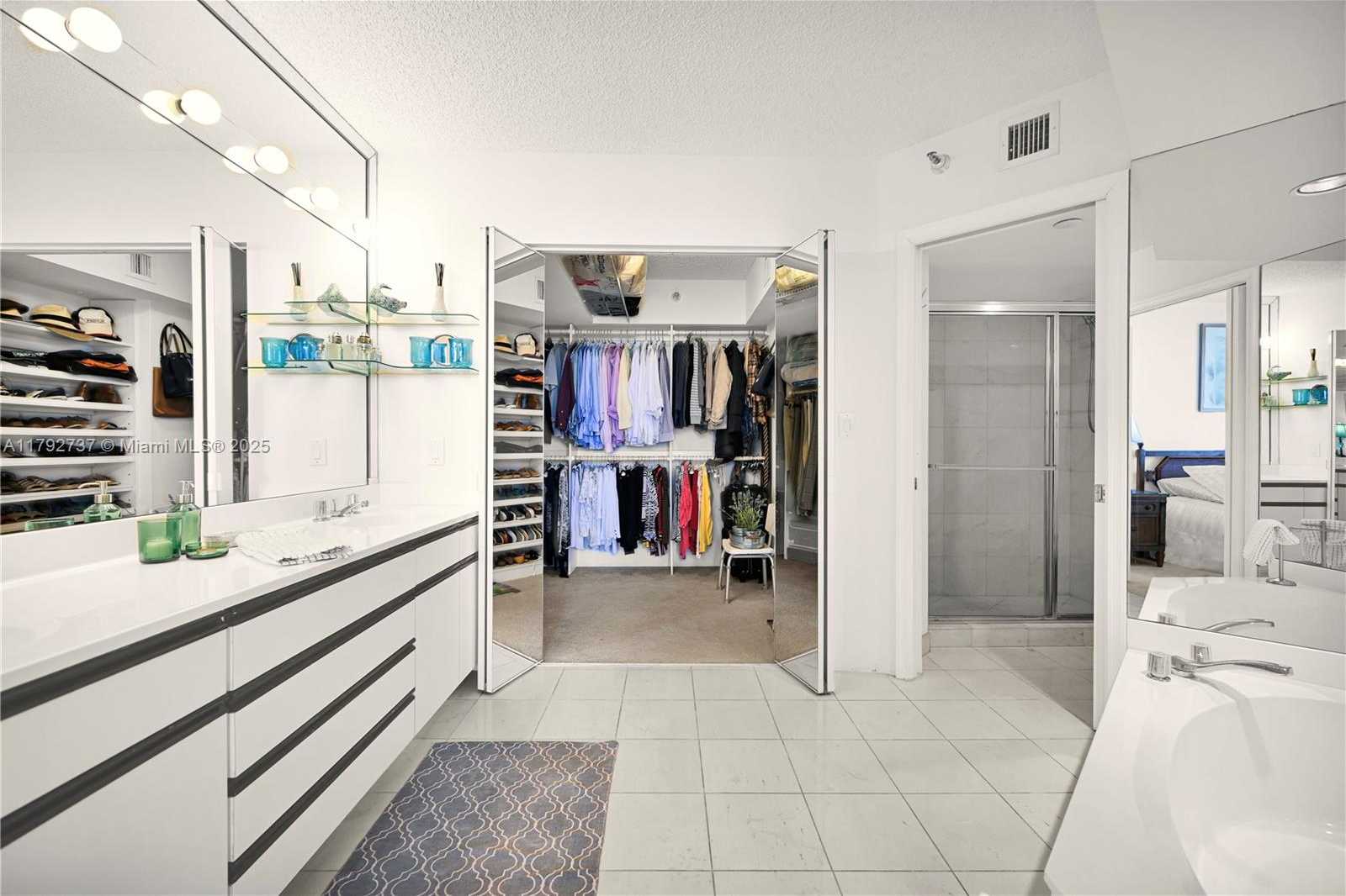 Small Image of 3530 MYSTIC POINTE DR #2106, Aventura Number 12