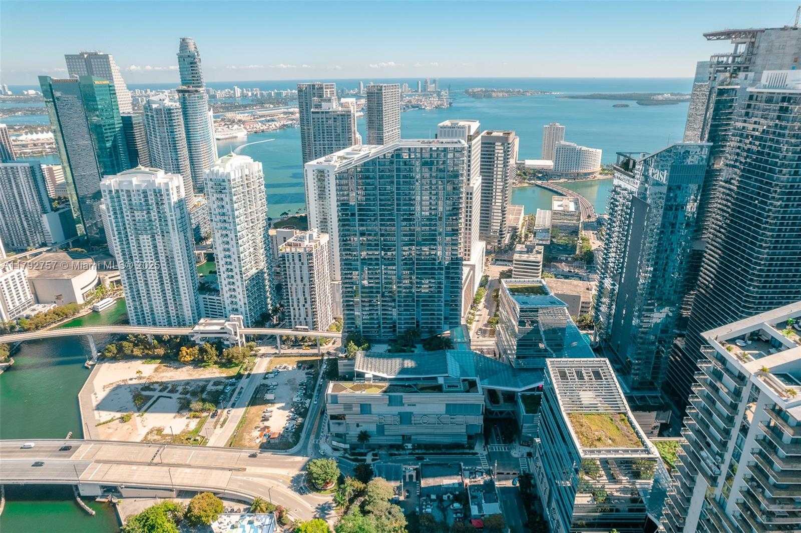 Small Image of 68 SOUTH EAST 6TH ST #1204, Miami Number 2