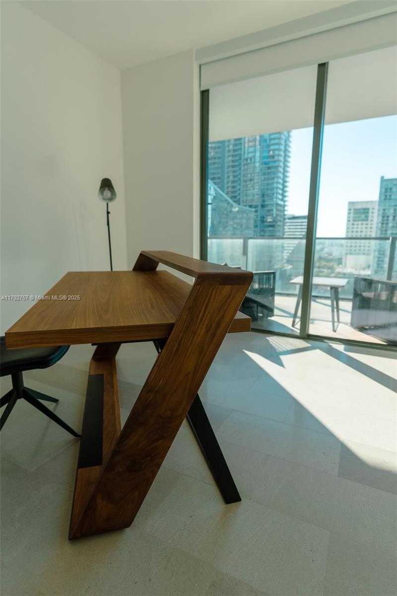 Small Image of 68 SOUTH EAST 6TH ST #1204, Miami Number 23
