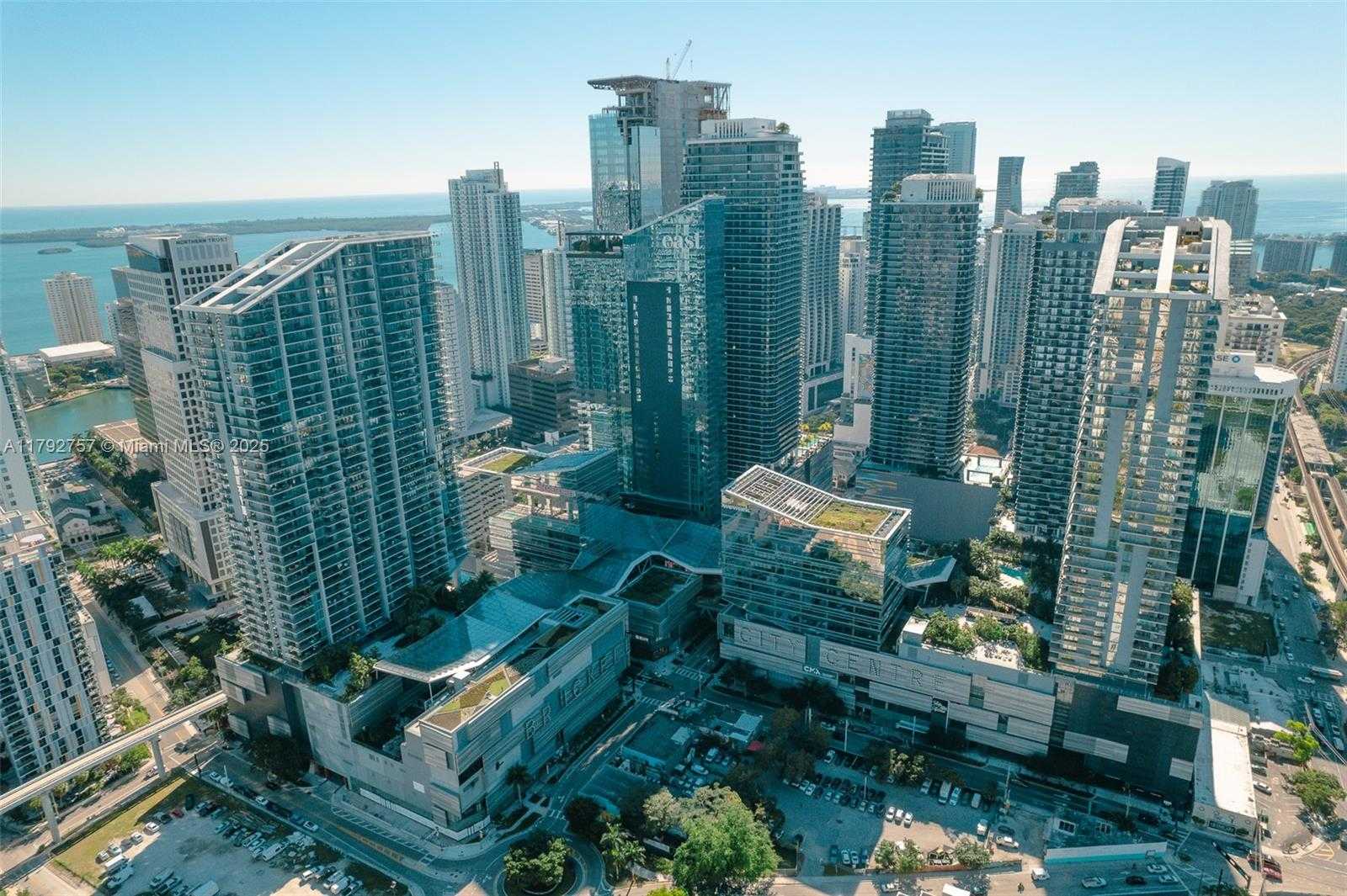 Small Image of 68 SOUTH EAST 6TH ST #1204, Miami Number 31